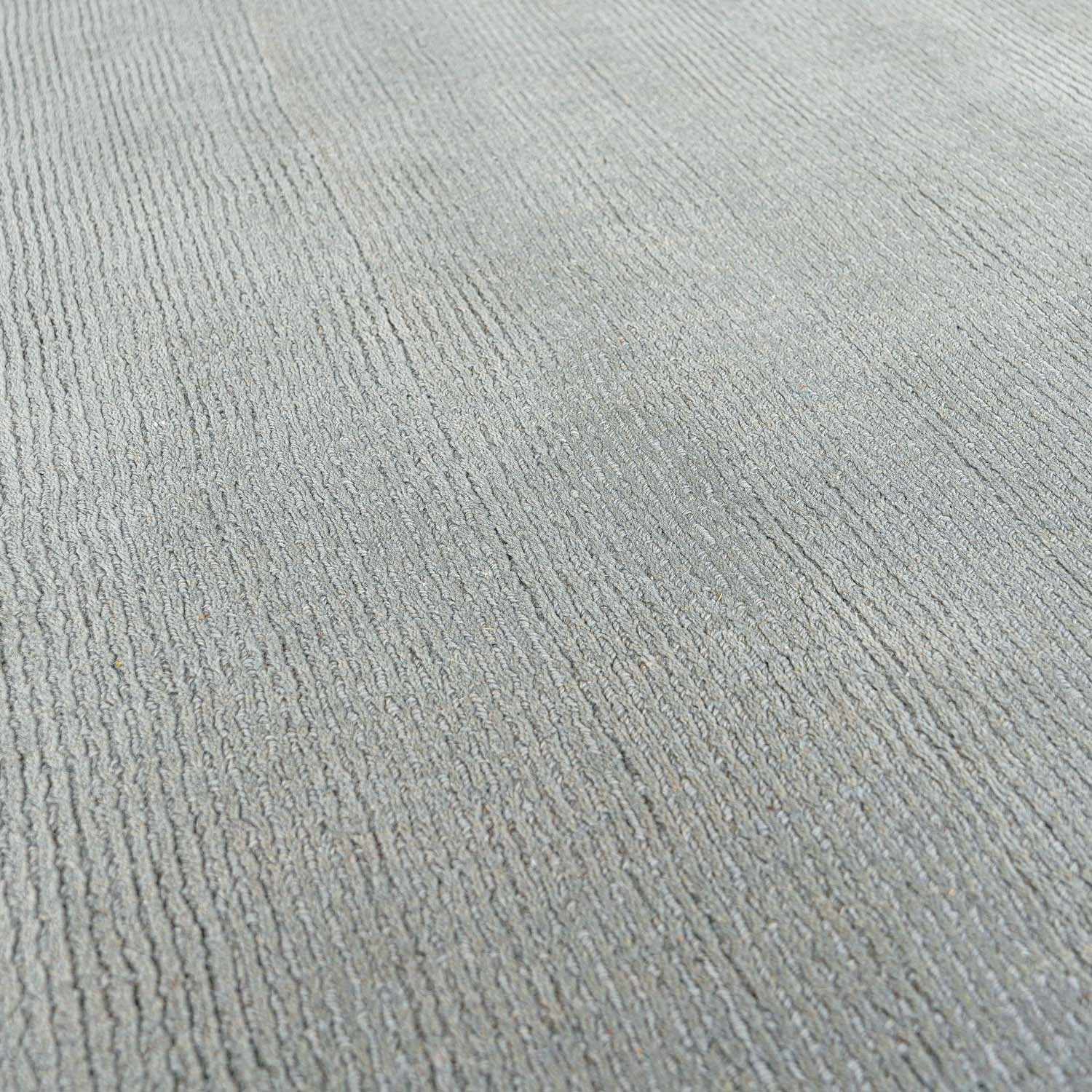 Brockton Solid Light Gray Wool Rug